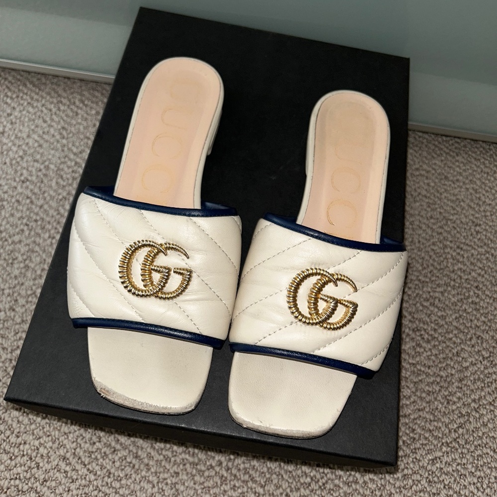 Gucci Flats